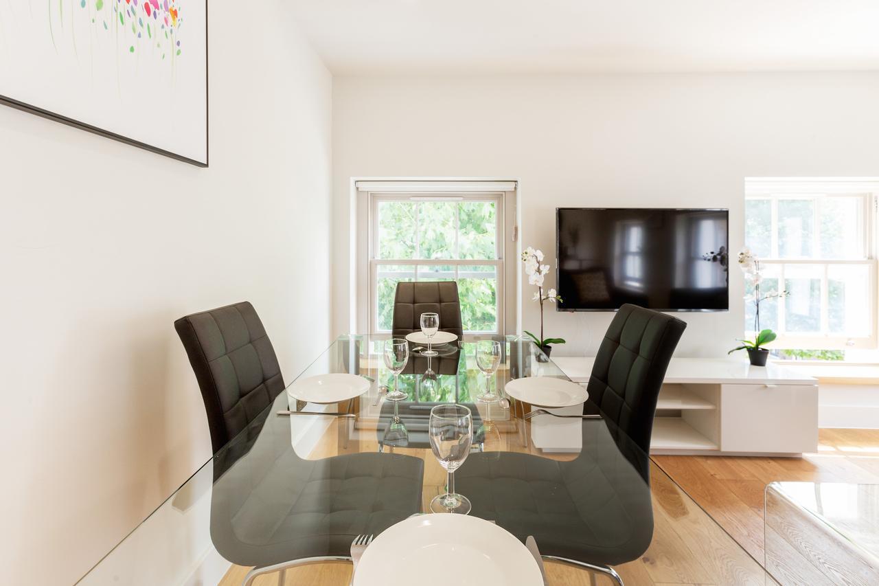 Private - The Fitzrovia Collection * Londra