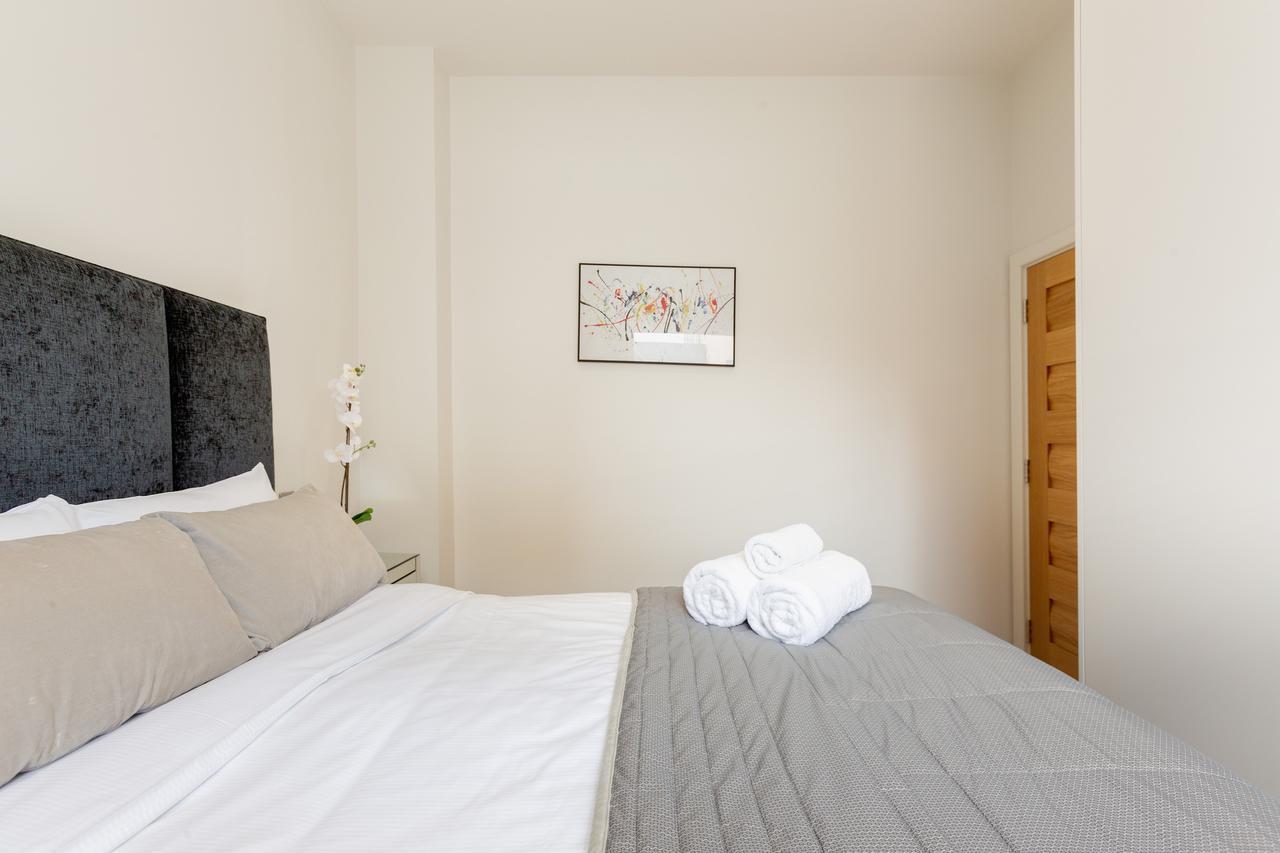 Private - The Fitzrovia Collection * Londra